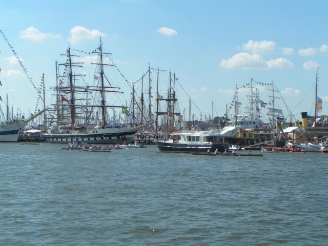 sail_tb056.jpg