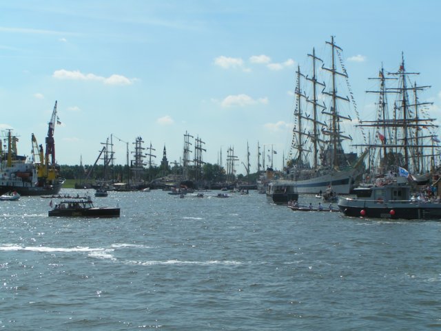sail_tb059.jpg