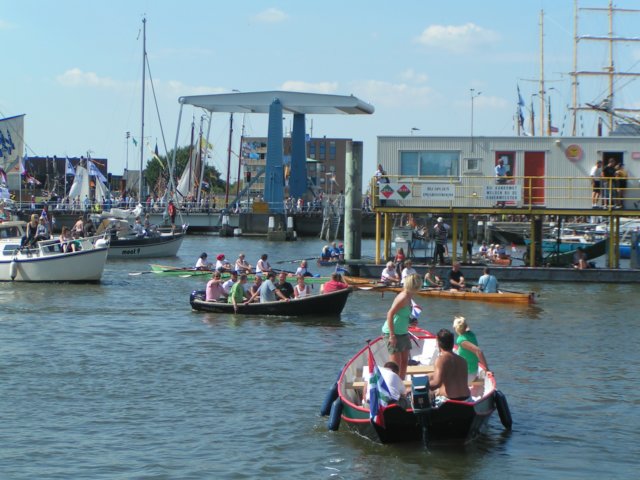 sail_tb092.jpg