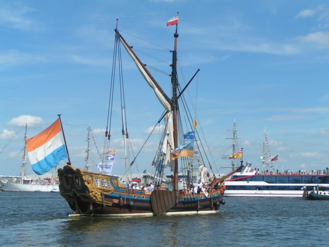 sail_tb096.jpg