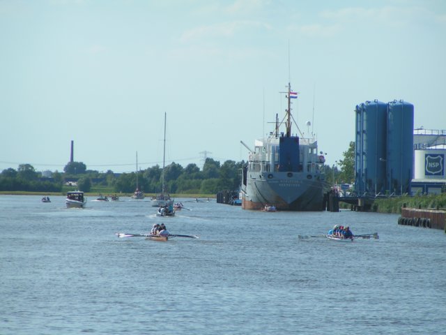 sail_tb121.jpg